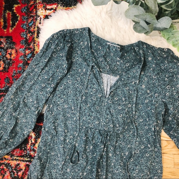 Universal Thread Tops - Universal Thread Long Sleeve Tie-Front Peasant Top